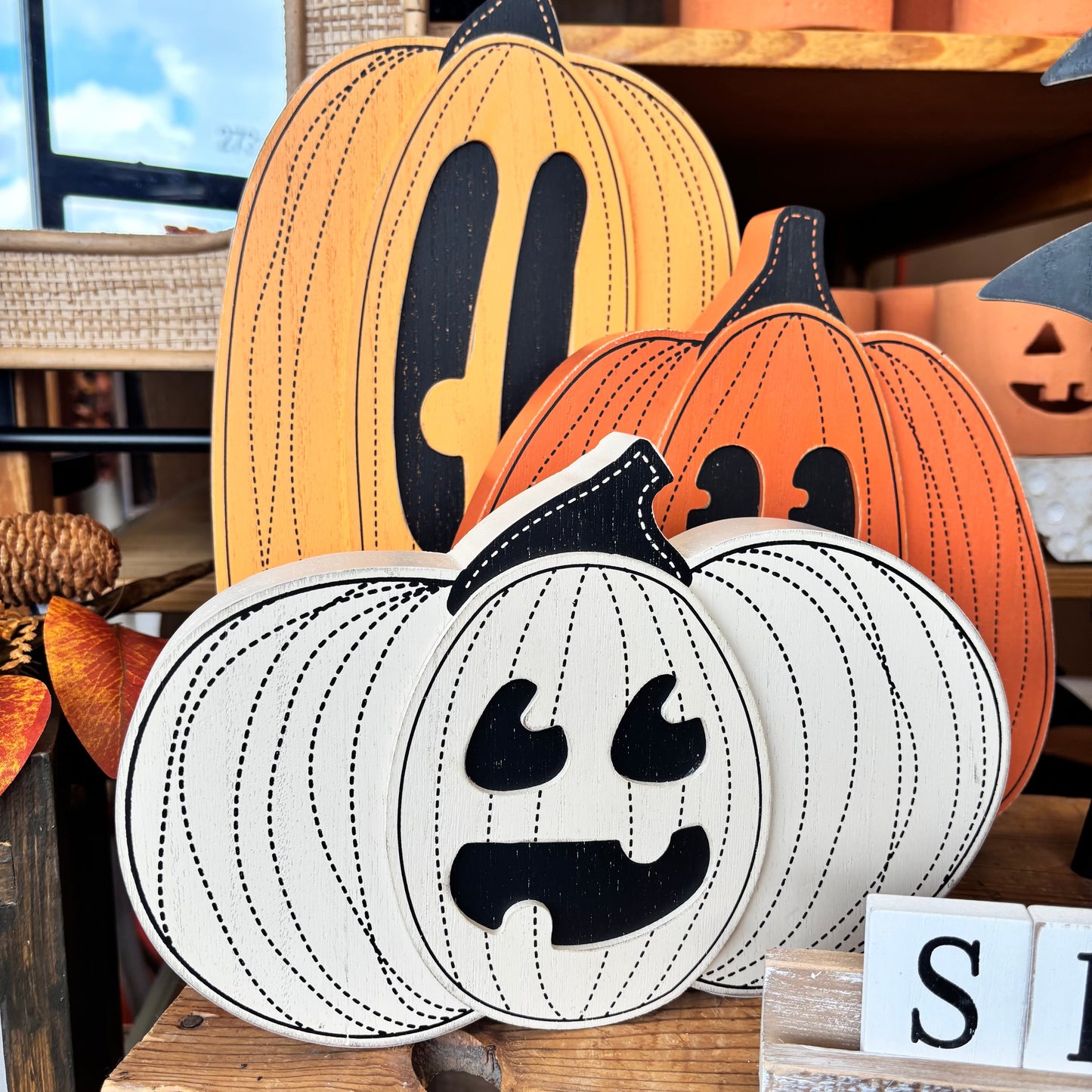 Reversible Jack-O-Lantern Pumpkins